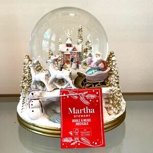 Martha Stewart Musical Santa Christmas Village Water Snow Globe NEW